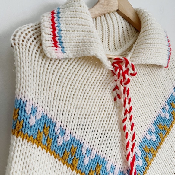 Vintage Colourful Patterned Collared Poncho - One Size - Picture 7 of 7